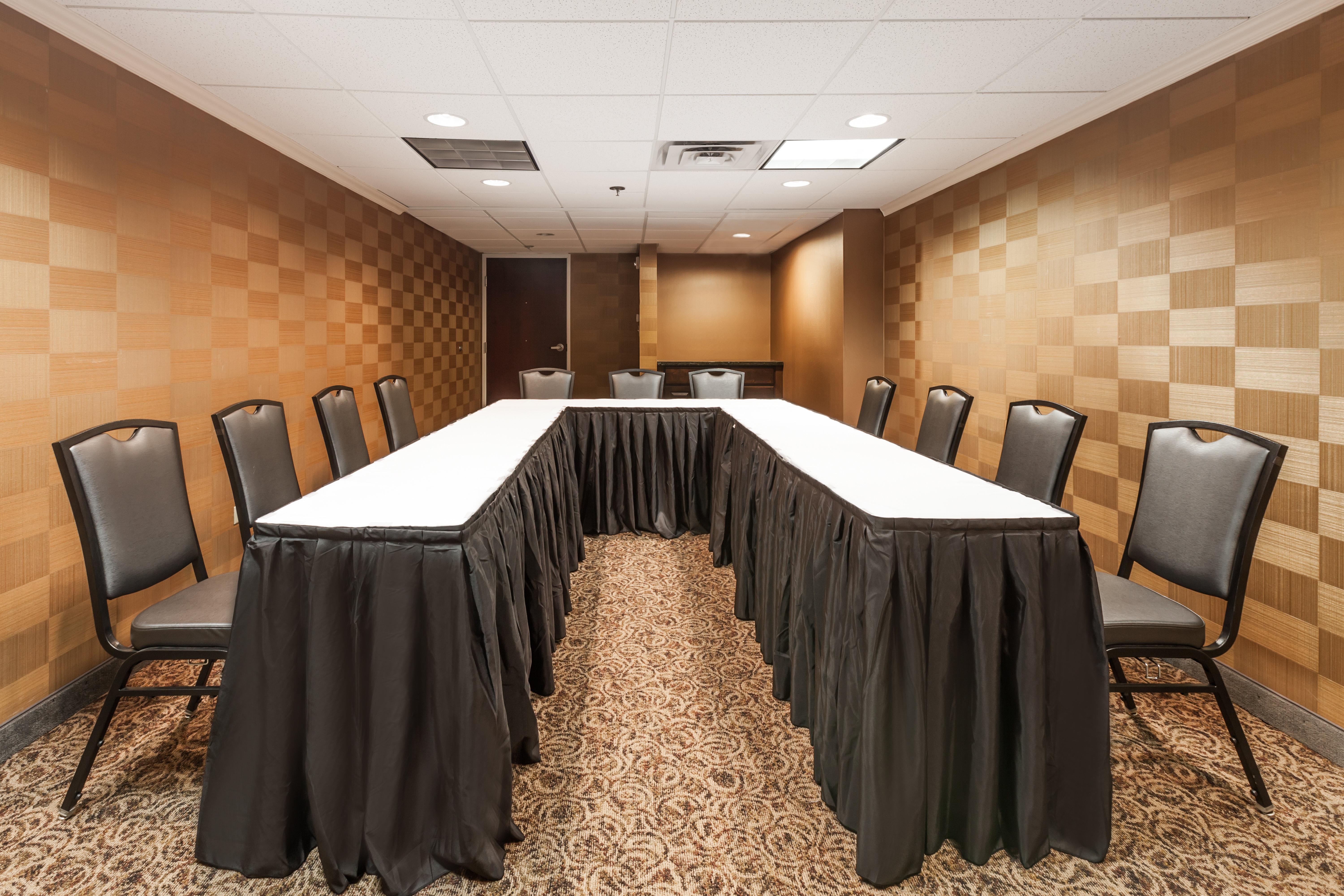 Holiday Inn Hotel & Suites Oklahoma City North By Ihg Ngoại thất bức ảnh