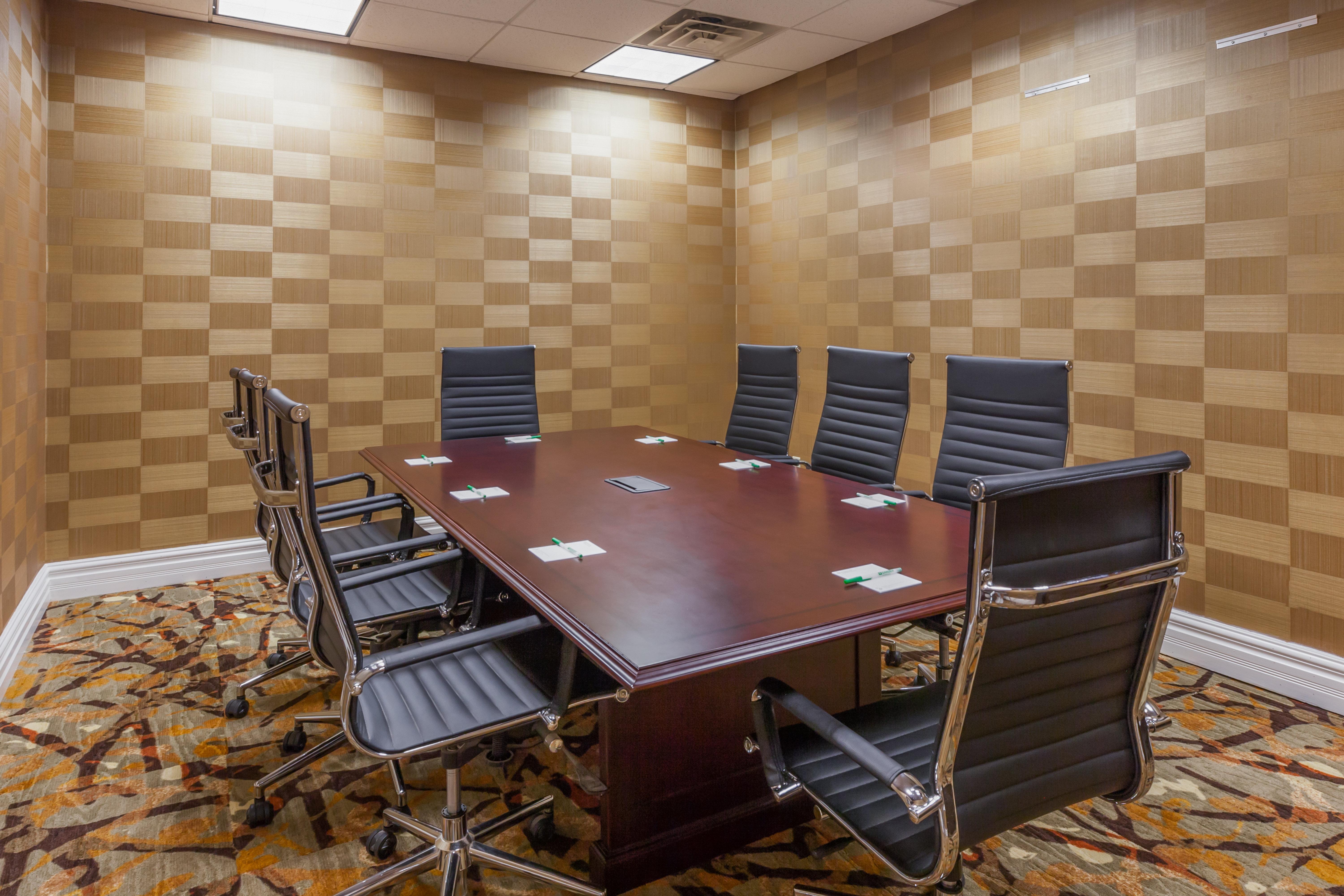 Holiday Inn Hotel & Suites Oklahoma City North By Ihg Ngoại thất bức ảnh