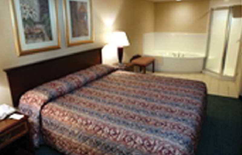 Holiday Inn Hotel & Suites Oklahoma City North By Ihg Phòng bức ảnh